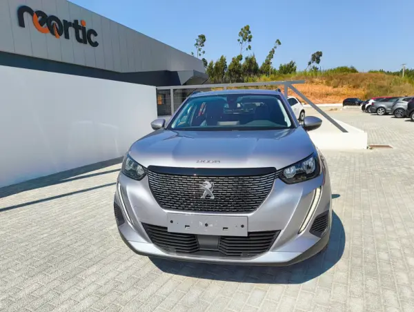 Peugeot 2008 1.2 PureTech Allure 2