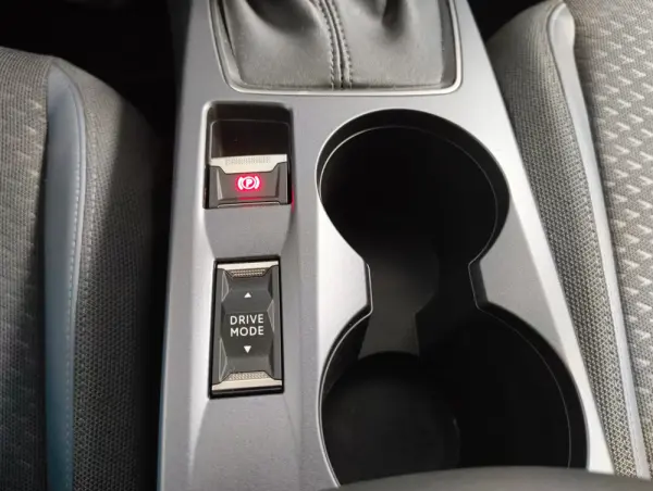 Peugeot 2008 1.2 PureTech Allure 18