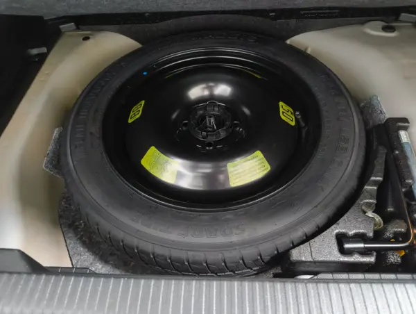 Peugeot 2008 1.2 PureTech Allure 22