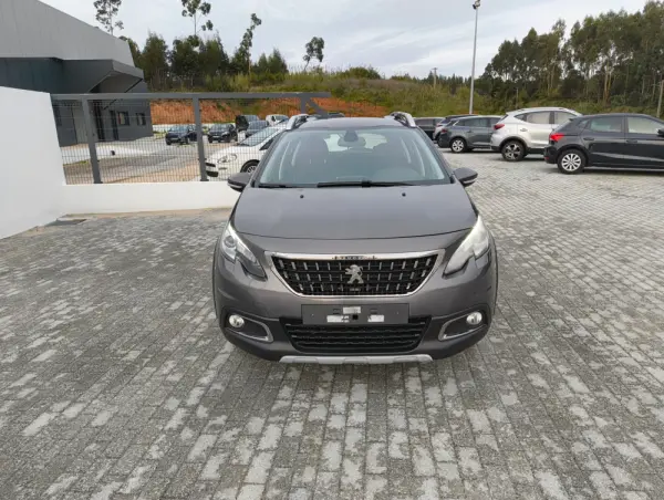 Peugeot 2008 1.2 PureTech Allure 2
