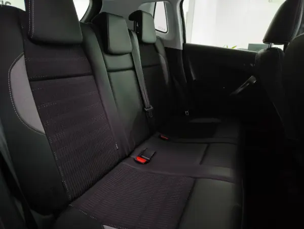 Peugeot 2008 1.2 PureTech Allure 19