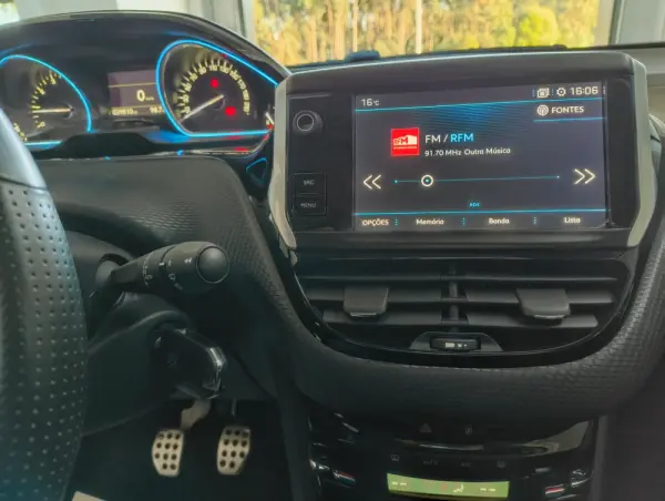 Peugeot 2008 1.2 PureTech Crossway 13