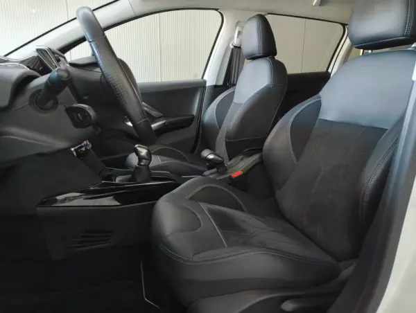 Peugeot 2008 1.2 PureTech Crossway 15