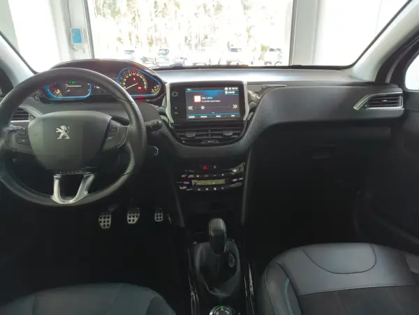 Peugeot 2008 1.2 PureTech Crossway 17