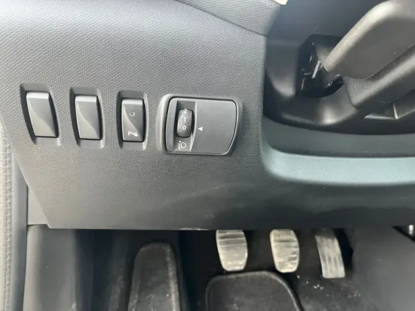 Renault Twingo 1.0 SCe Intens 14