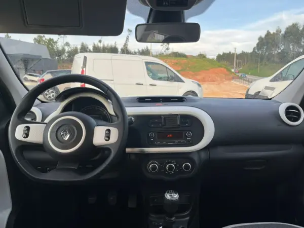 Renault Twingo 1.0 SCe Intens 15
