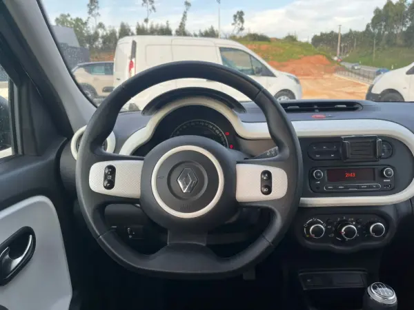 Renault Twingo 1.0 SCe Intens 16