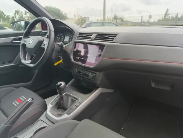 SEAT Arona 1.0 TGI FR 18