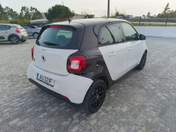 Smart ForFour Electric Drive Passion 5