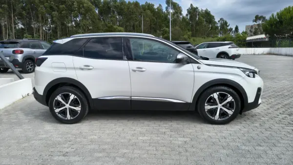 Peugeot 3008 PureTech 130 Stop & Start GPF EAT8 Crossway 4