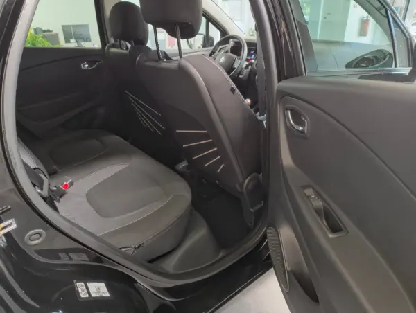 Renault Captur 1.5 dCi 9