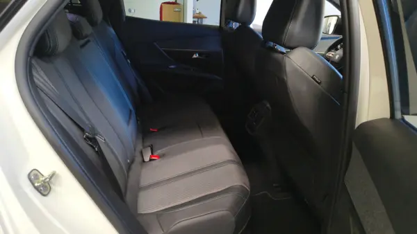 Peugeot 3008 1.6 Hybrid Allure Pack e-EAT8 15