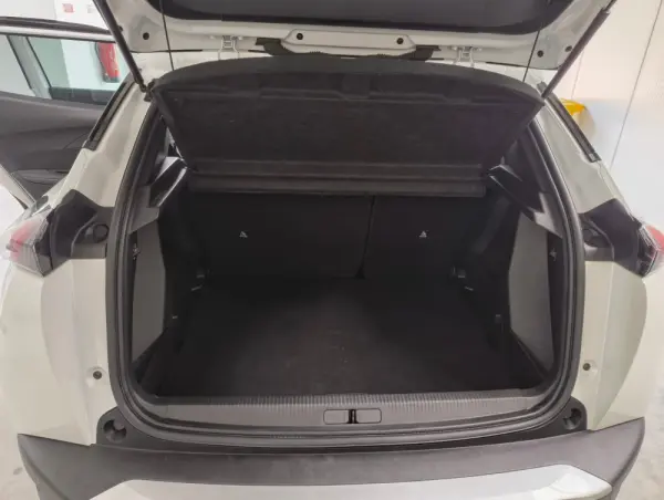 Peugeot 2008 PureTech 100 Stop&Start Allure Pack 13