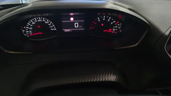 Peugeot 2008 1.2 PureTech 100 Style 6