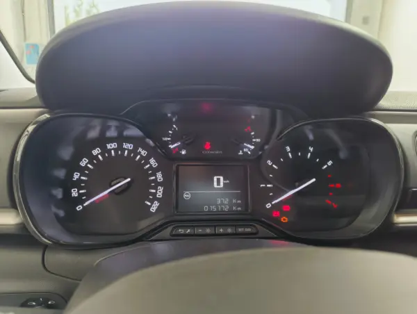 Citroën C3 1.2 PureTech Shine Pack 82cv 10