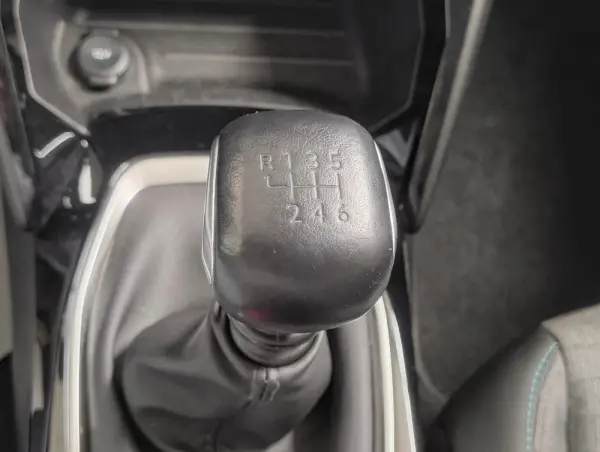 Peugeot 2008 PureTech 100 Allure 15