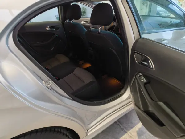 Mercedes-Benz A 180 CDI 2Style 10