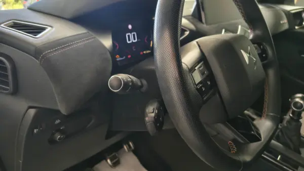 DS DS3 Crossback PureTech 100 PERFORMANCE LINE 20