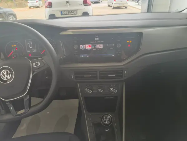 Volkswagen Polo 1.0 TSI 8