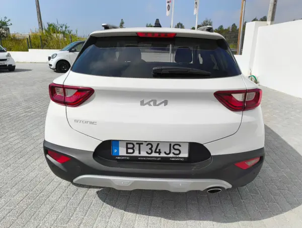 Kia Stonic 1.2 MPi Dynamic 4