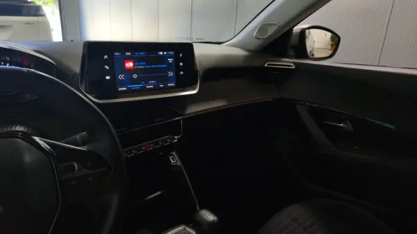 Peugeot 2008 1.2 PureTech 100 Style 8