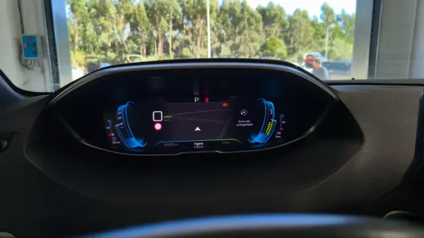 Peugeot 3008 1.6 Hybrid Allure Pack e-EAT8 9