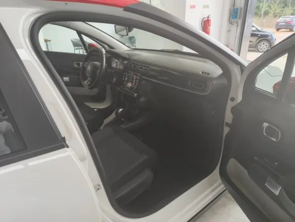Citroen C3 1.2 PureTech Shine Pack EAT6 11