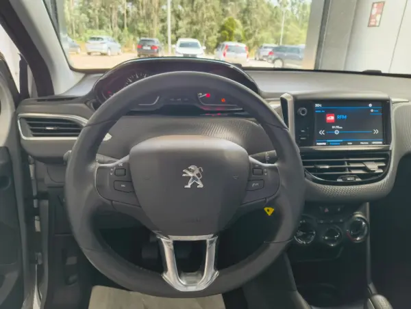 Peugeot 208 1.2 e-VTI STYLE 12