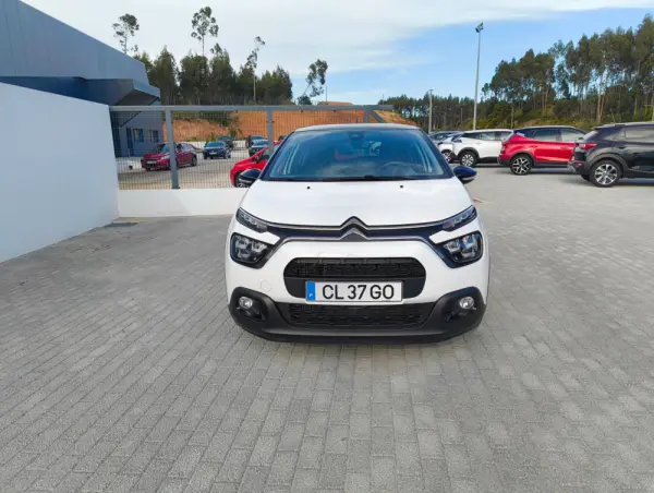 Citroen C3 1.2 Pure Tech S&S Shine 2