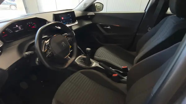 Peugeot 2008 1.2 PureTech 100 Stop&Start Active Pack 6