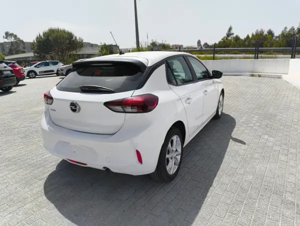 Opel Corsa 1.2 T Edition 4