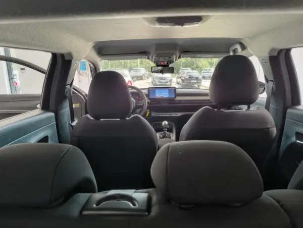 Jeep Avenger 1.2 GSE T3 Longitude 14