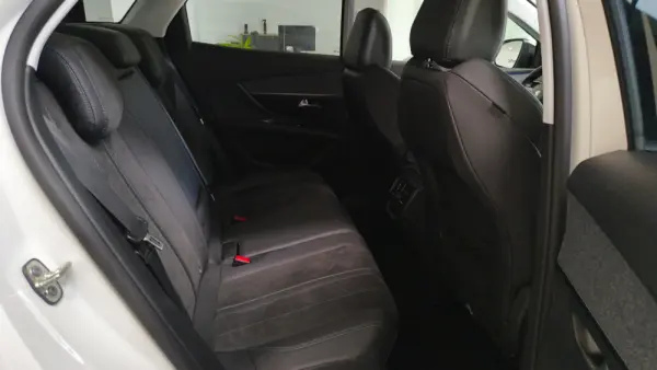 Peugeot 3008 PureTech 130 Stop & Start GPF EAT8 Crossway 19
