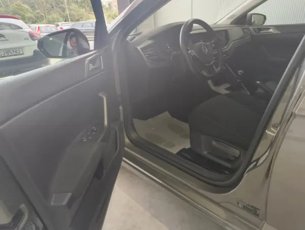 Volkswagen Polo 1.0 TSI 5