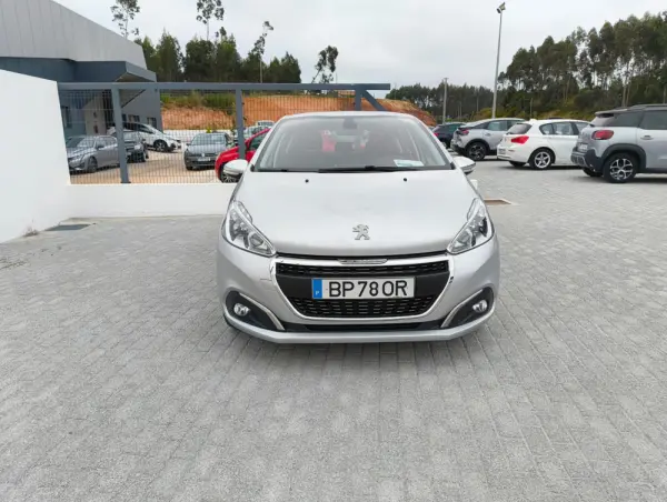 Peugeot 208 1.2 PureTech Allure 2