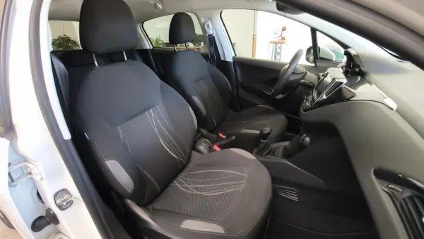 Peugeot 208 1.2 VTi Active 14