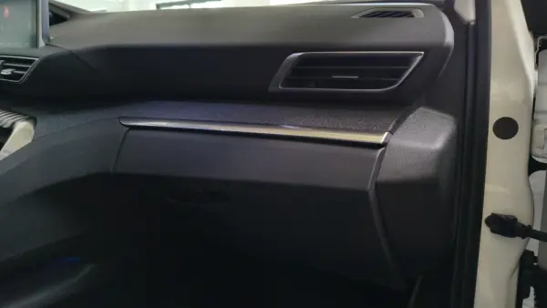 Peugeot 3008 PureTech 130 Stop & Start GPF EAT8 Crossway 23