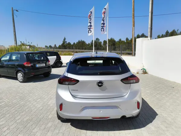 Opel Corsa 1.2 Elegance 4