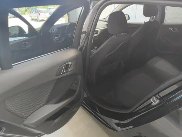 BMW 116 d Aut. Advantage 13