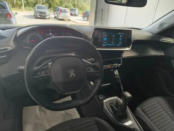 Peugeot 2008 PureTech 100 Active 12