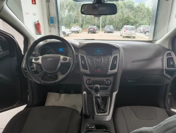 Ford Focus SW Outro 7