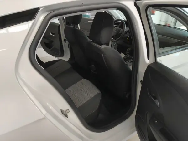 Opel Corsa 1.2 T Edition 14