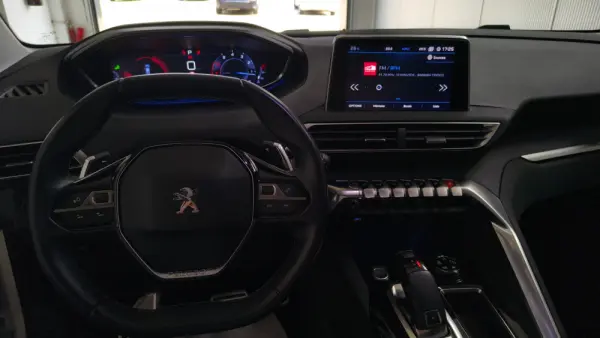 Peugeot 3008 PureTech 130 Stop & Start GPF EAT8 Crossway 11