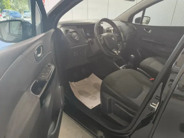 Renault Captur 1.5 dCi 11