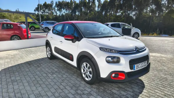 Citroën C3 1.2 PureTech Shine 3