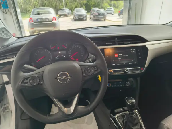 Opel Corsa 1.2 T Edition 9