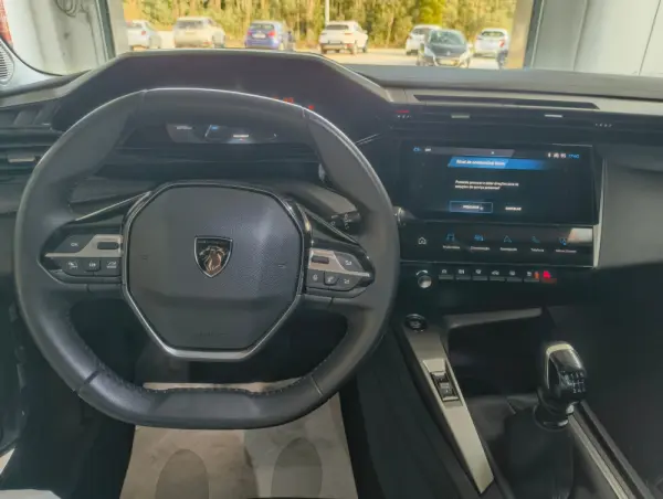 Peugeot 308 1.2 PureTech Allure 7