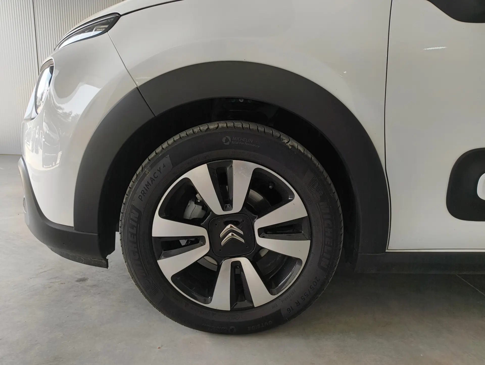 Citroën C3 1.2 PureTech Shine Pack 82cv 19