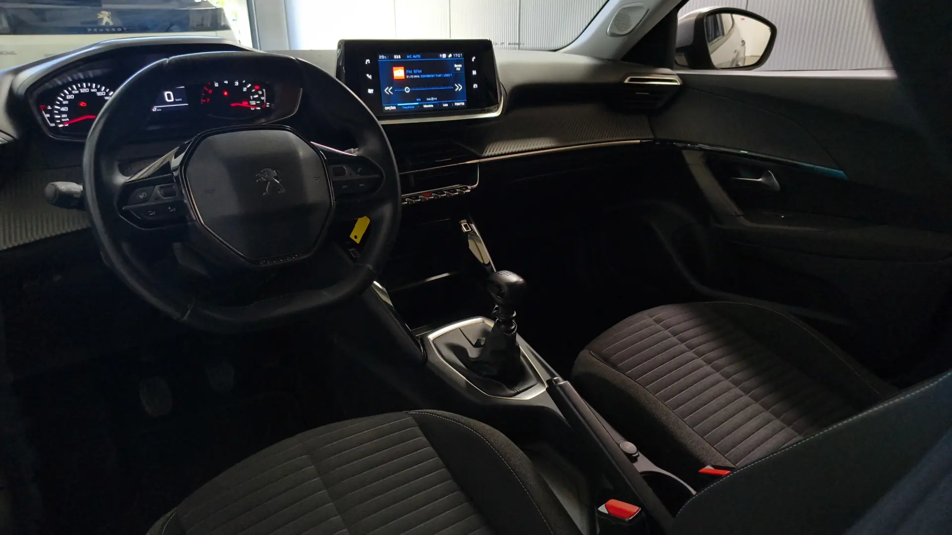 Peugeot 2008 1.2 PureTech 100 Style 10