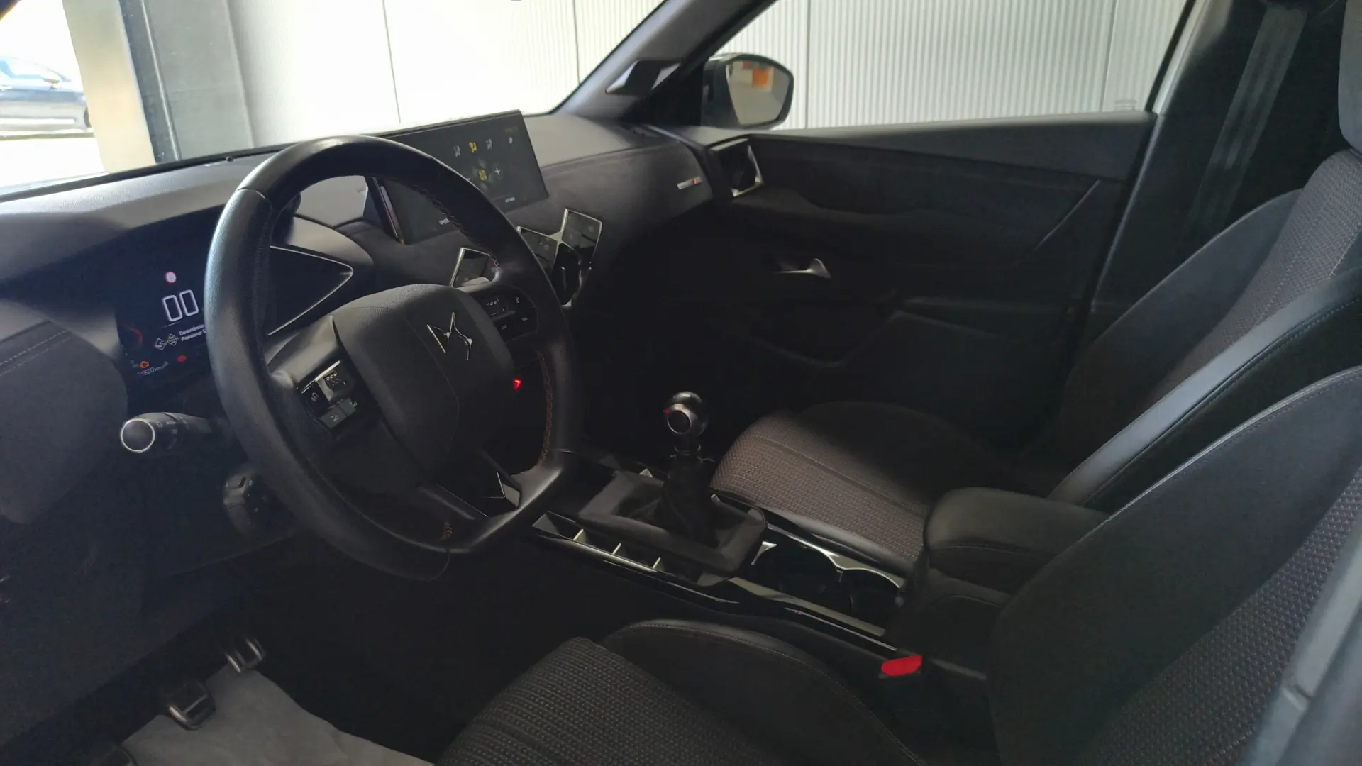DS DS3 Crossback PureTech 100 PERFORMANCE LINE 12